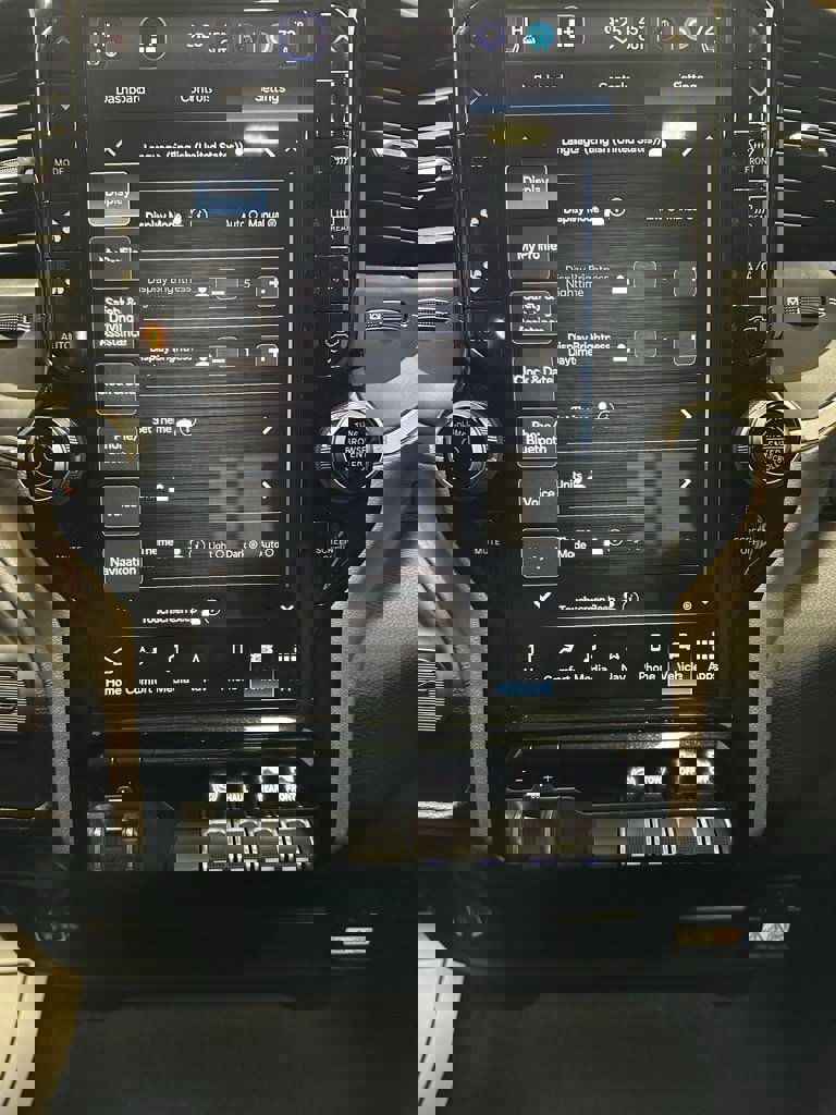 Used 2024 RAM 2500 Laramie image 33