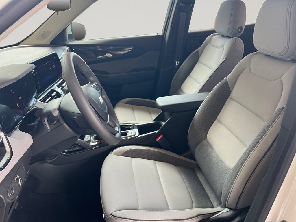 Certified 2024 Chevrolet TrailBlazer LT w/ Driver Confidence Package FWD image 10