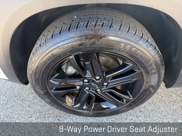 Used 2025 Chevrolet Trax ACTIV w/ Sunroof Package FWD image 18