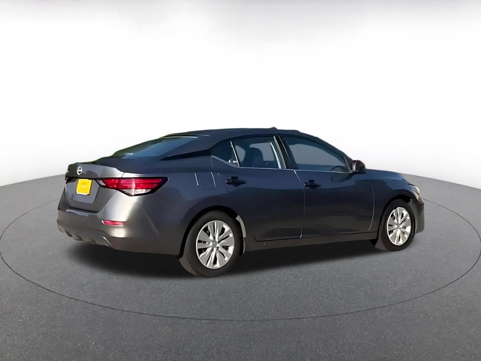 Used 2025 Nissan Sentra S FWD image 12