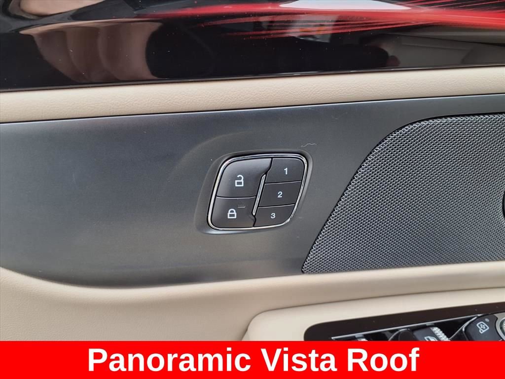 Used 2024 Lincoln Nautilus Premier w/ Equipment Group 102A image 27