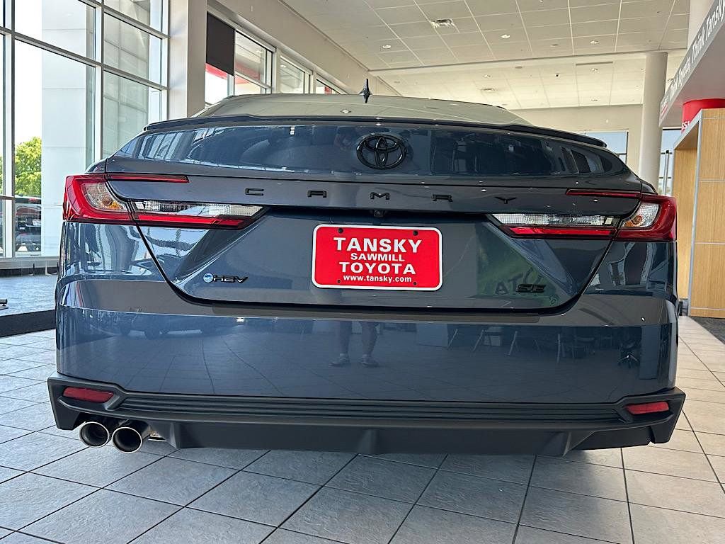 New 2026 Toyota Camry SE FWD image 4