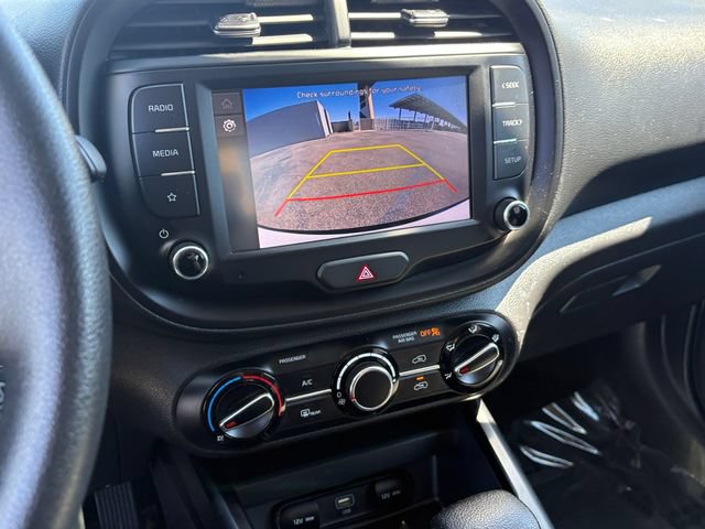 Used 2024 Kia Soul LX w/ Option Group 015 FWD image 21