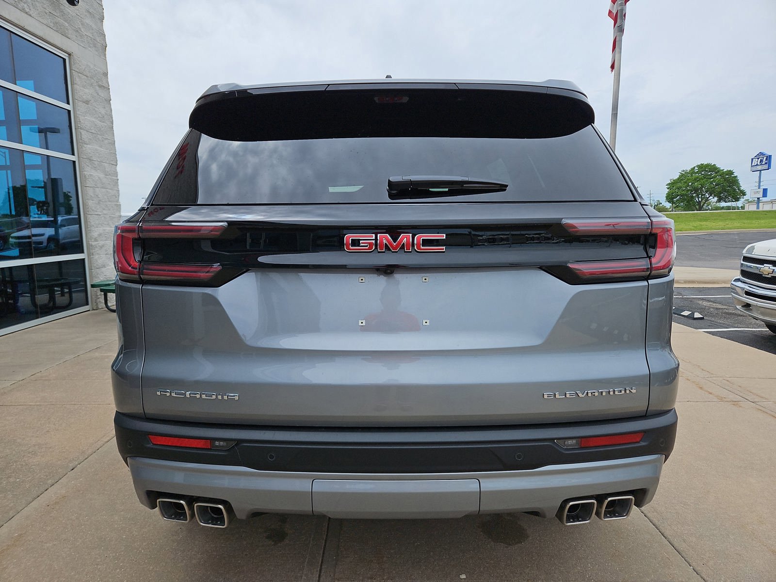 New 2026 GMC Acadia Elevation FWD image 24