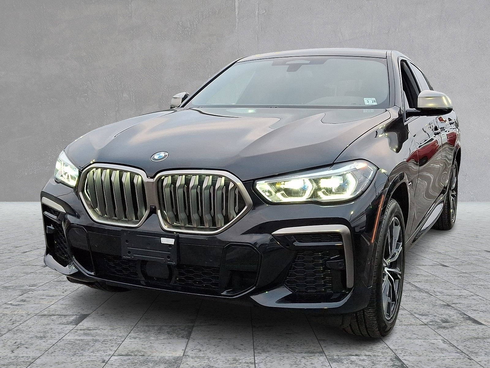 Used 2023 BMW X6 M50i w/ Executive Package image 5