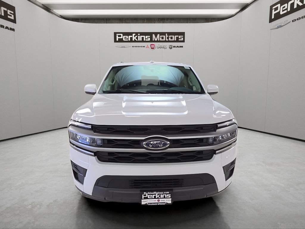Used 2024 Ford Expedition XLT AWD/4WD image 8