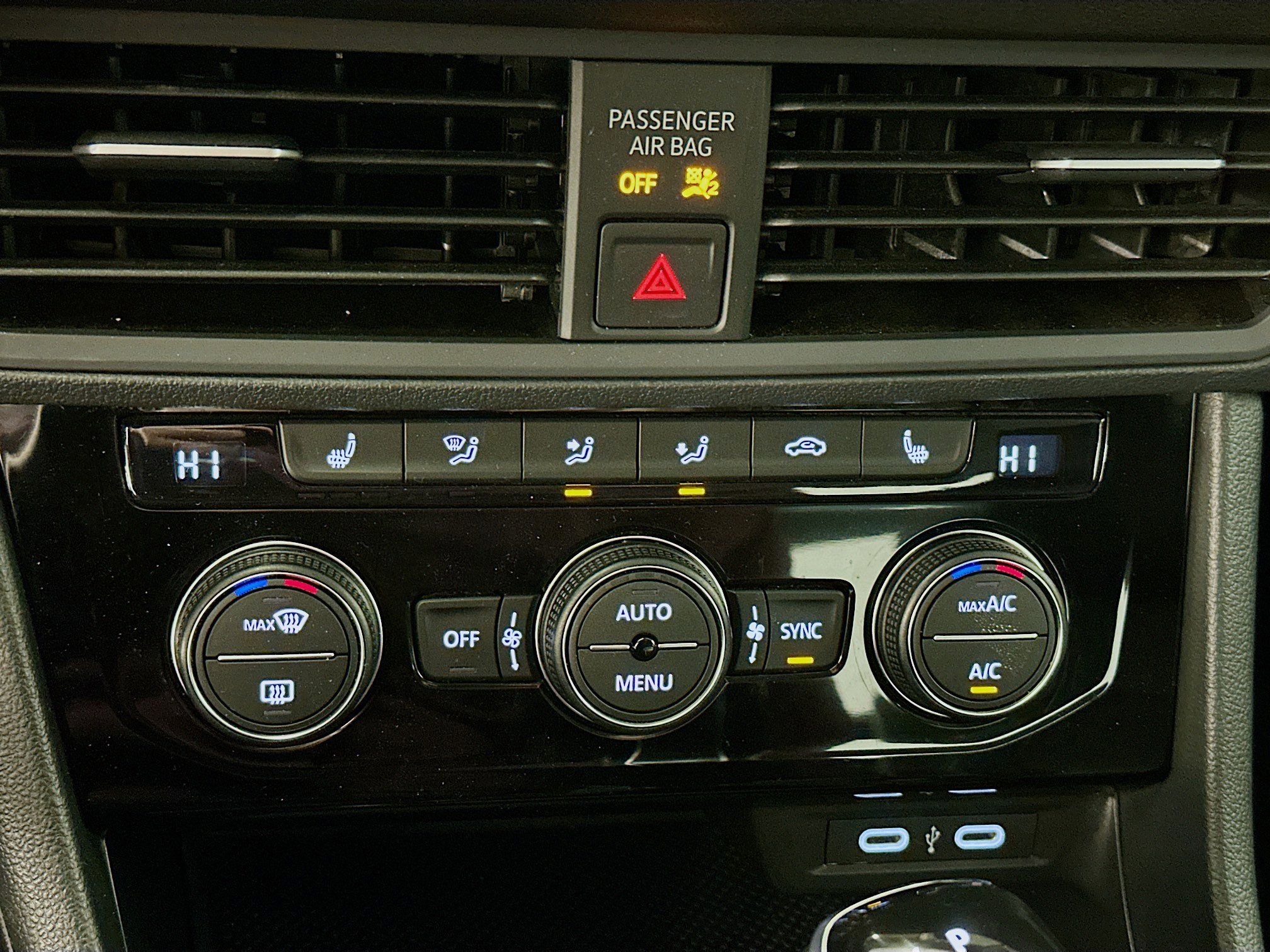 Used 2024 Volkswagen Jetta SE image 23