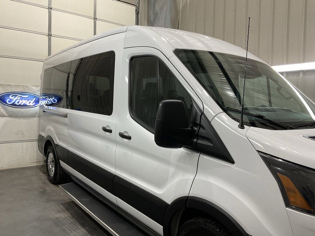 Used 2023 Ford Transit 350 XL image 4