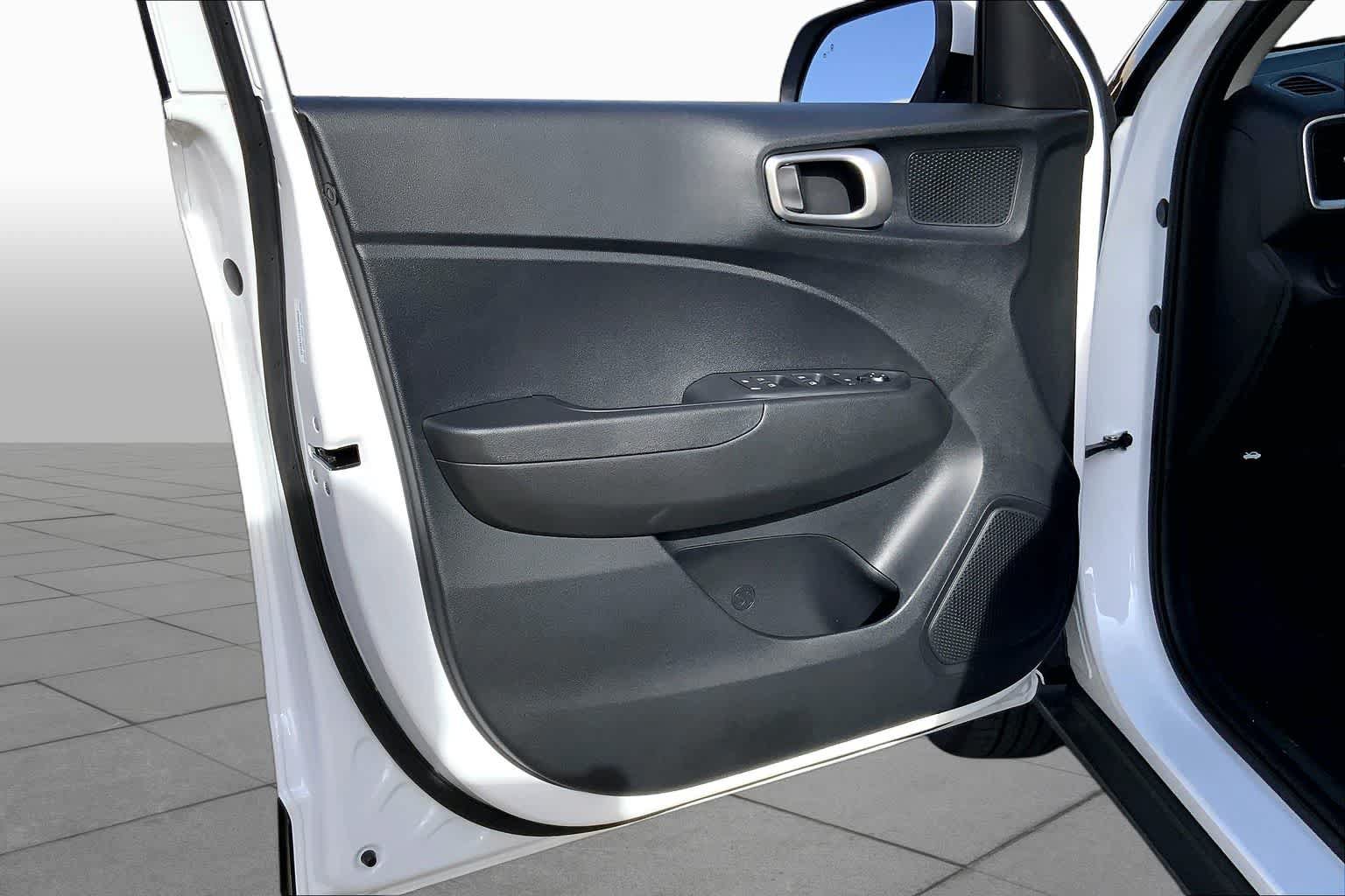 New 2026 Hyundai Venue SEL FWD image 10