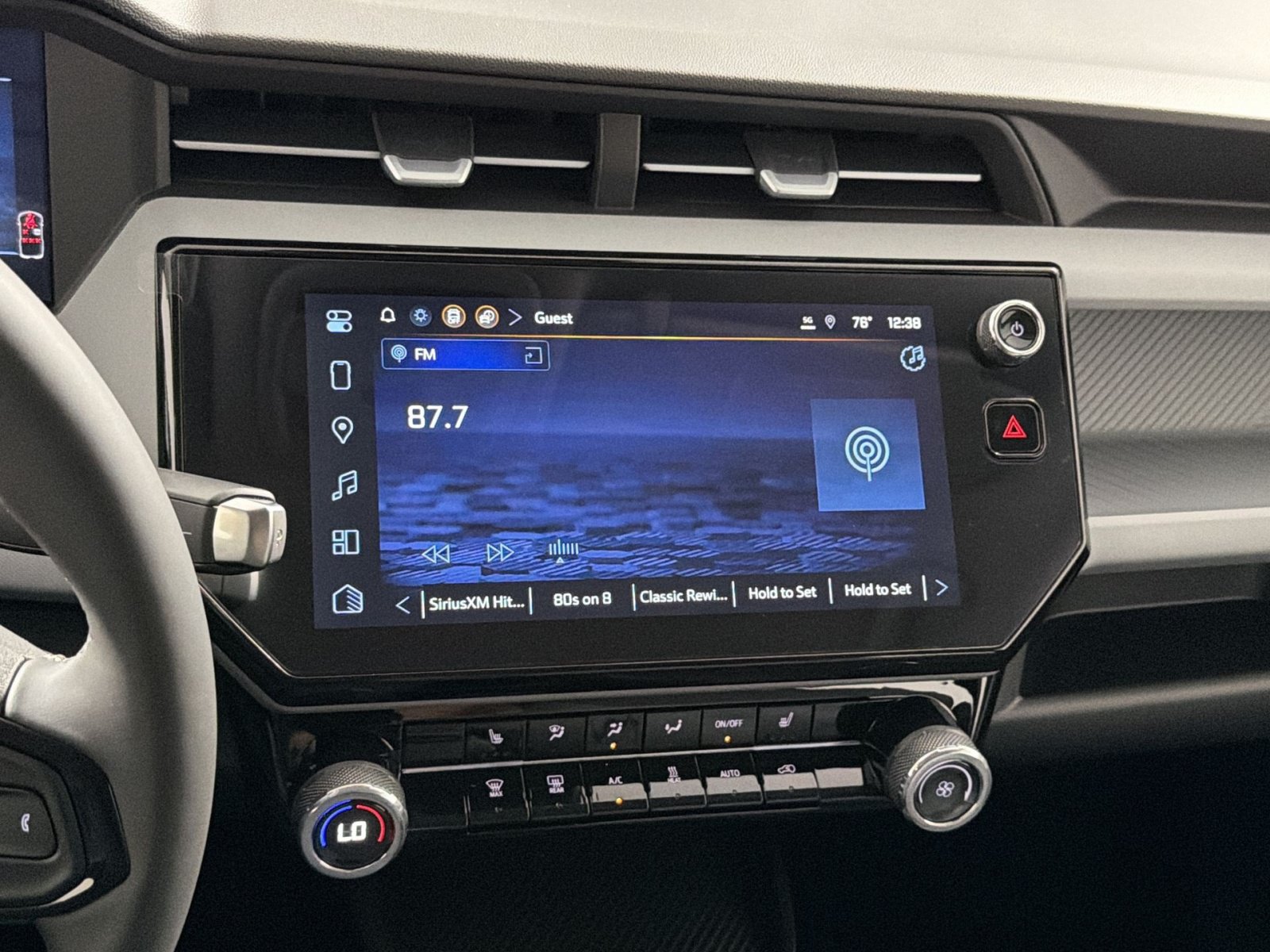 New 2027 Chevrolet Bolt LT w/ Comfort Package FWD image 18