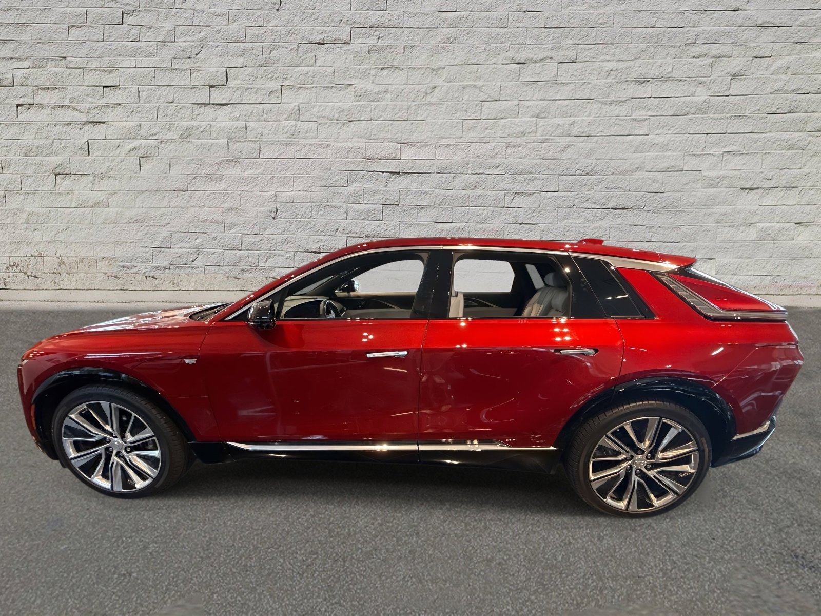 New 2025 Cadillac Lyriq Luxury image 8