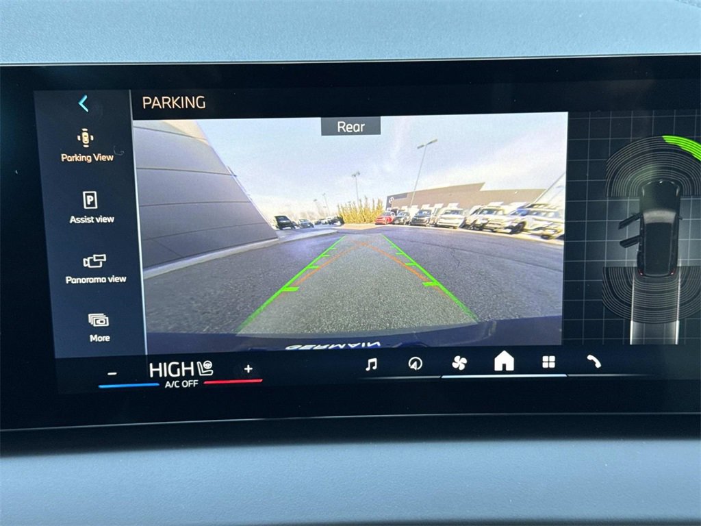 Used 2025 BMW X3 xDrive30i w/ M Sport Package image 19