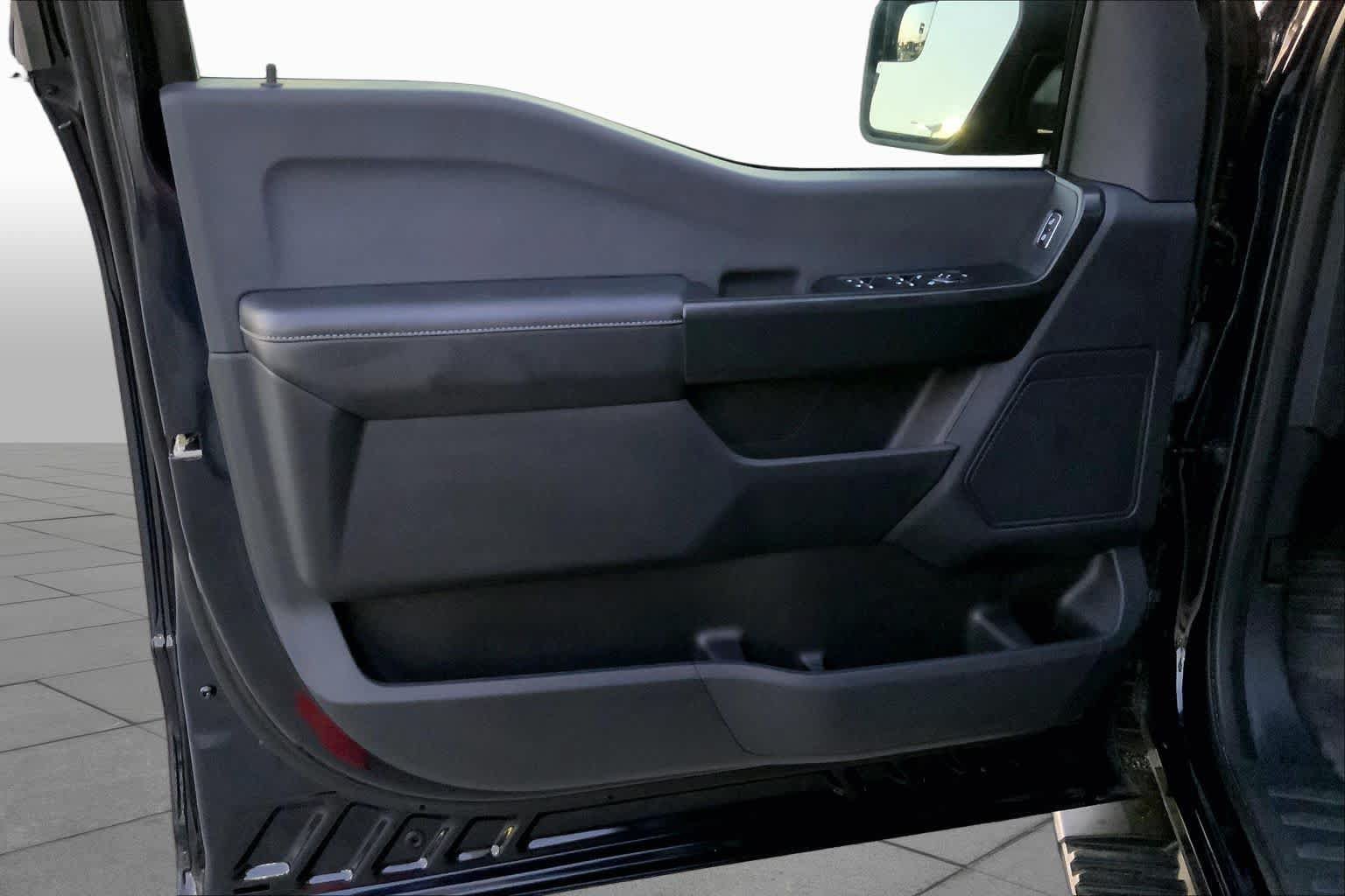 Used 2023 Ford F150 XL w/ STX Appearance Package RWD image 21