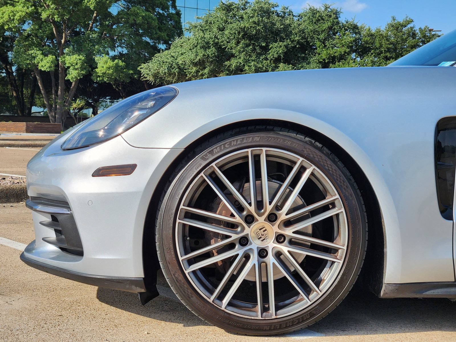 Used 2017 Porsche Panamera 4 AWD/4WD image 8