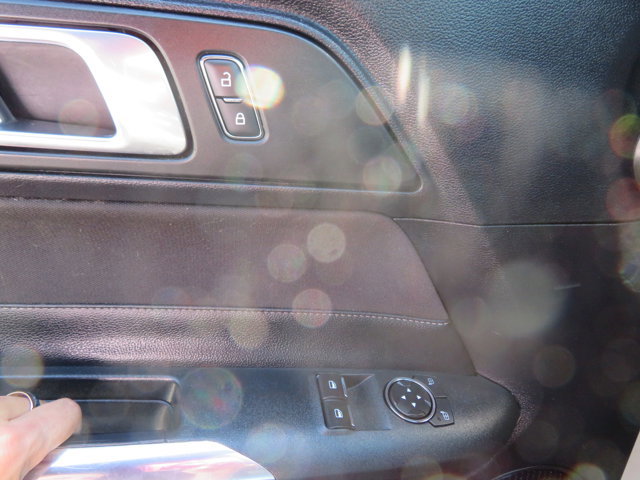 Used 2019 Ford Mustang Coupe image 17