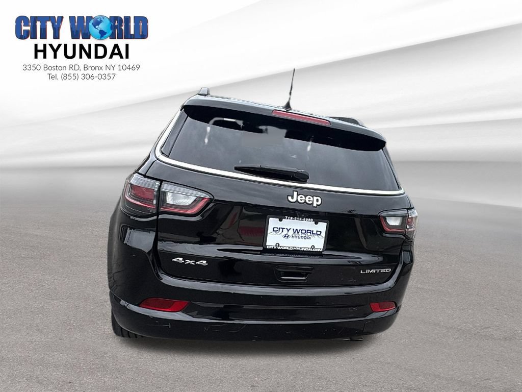 Used 2022 Jeep Compass Limited w/ Elite Group AWD/4WD image 4
