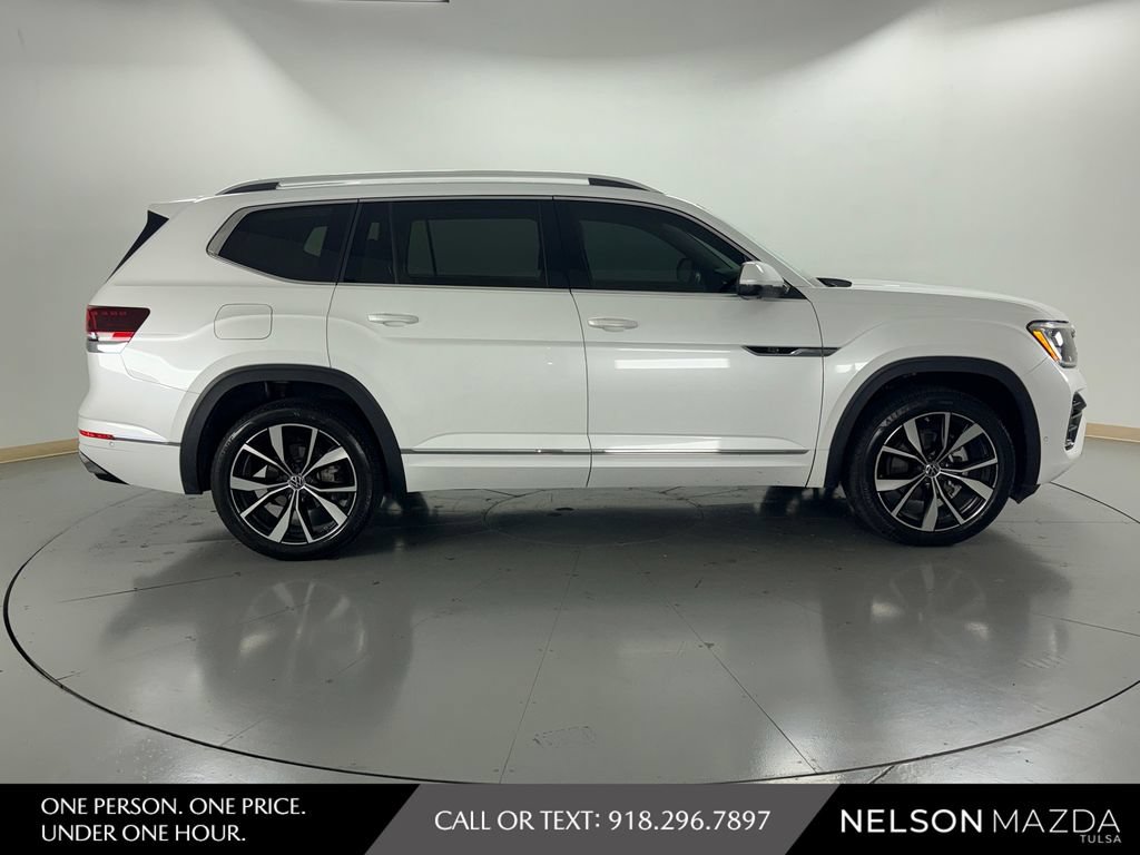 Used 2024 Volkswagen Atlas SEL Premium R-Line AWD/4WD image 5