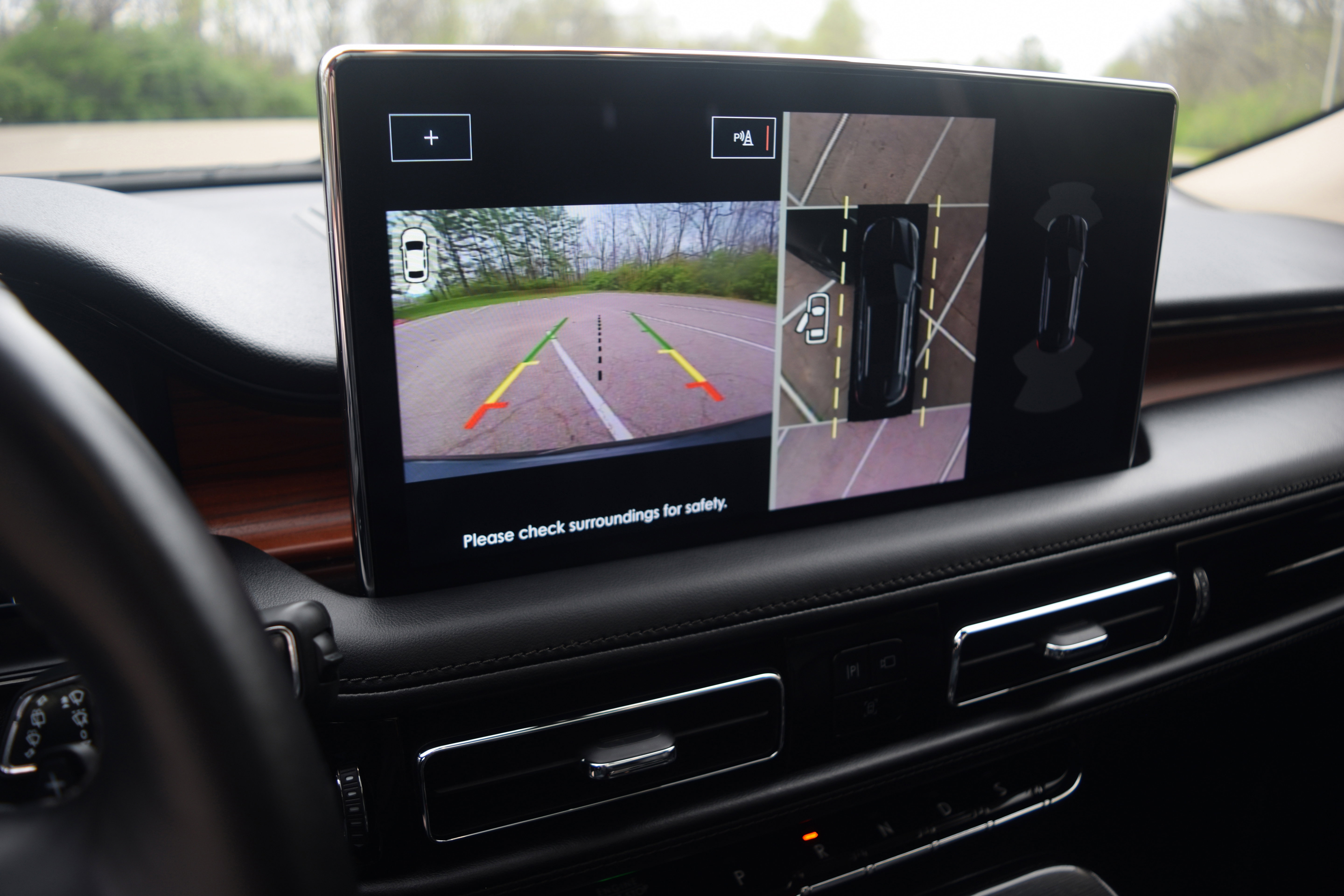 Used 2022 Lincoln Nautilus Reserve w/ Equipment Group 201A image 10