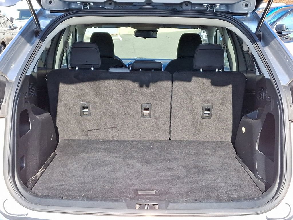 Used 2022 Ford Edge SE w/ Black Appearance Package image 29