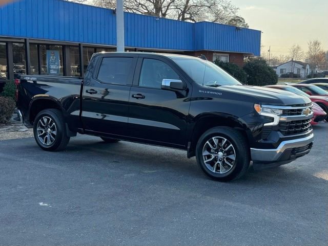Used 2022 Chevrolet Silverado 1500 LT image 8