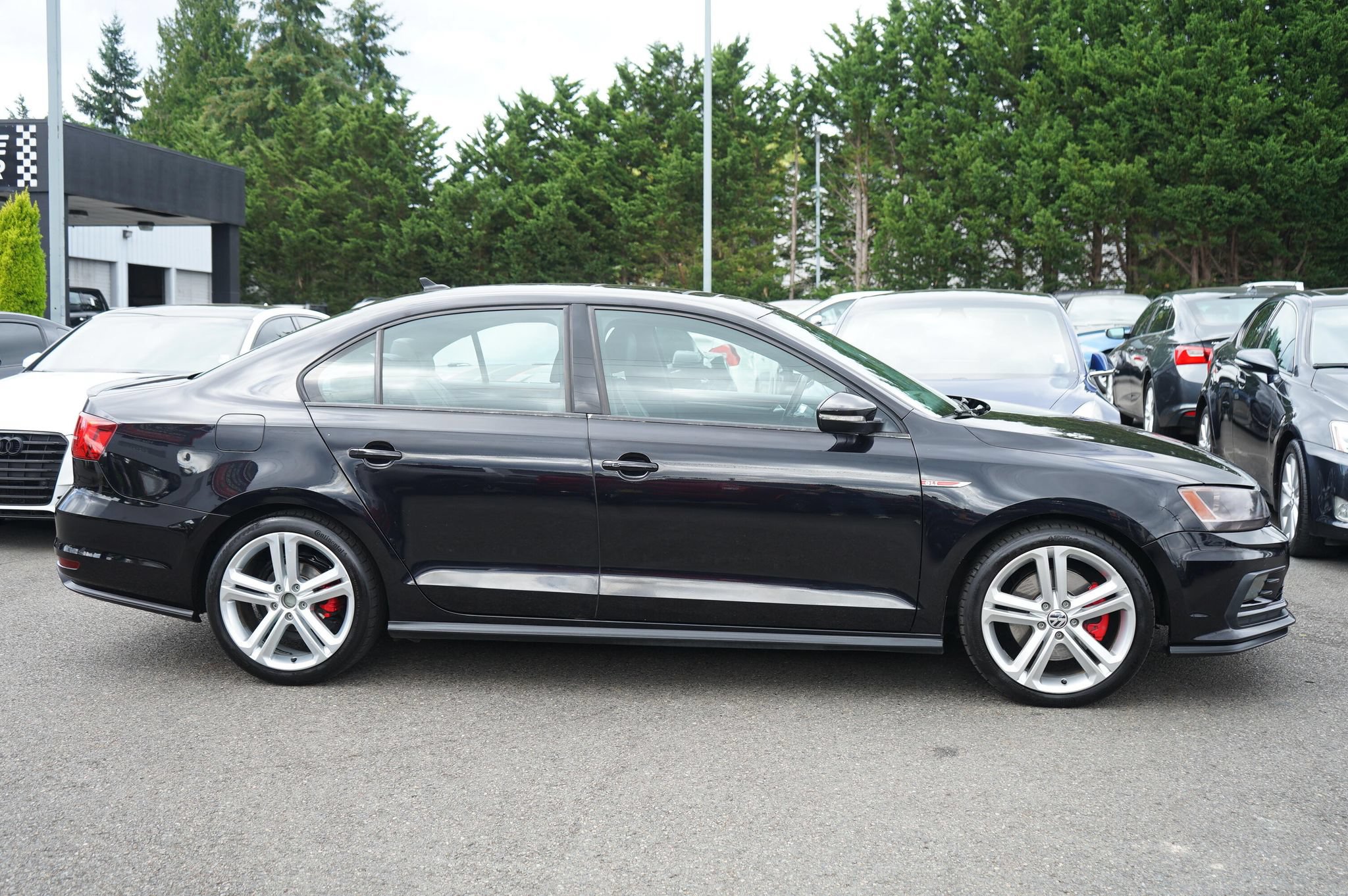 Used 2016 Volkswagen Jetta GLI SE FWD image 6