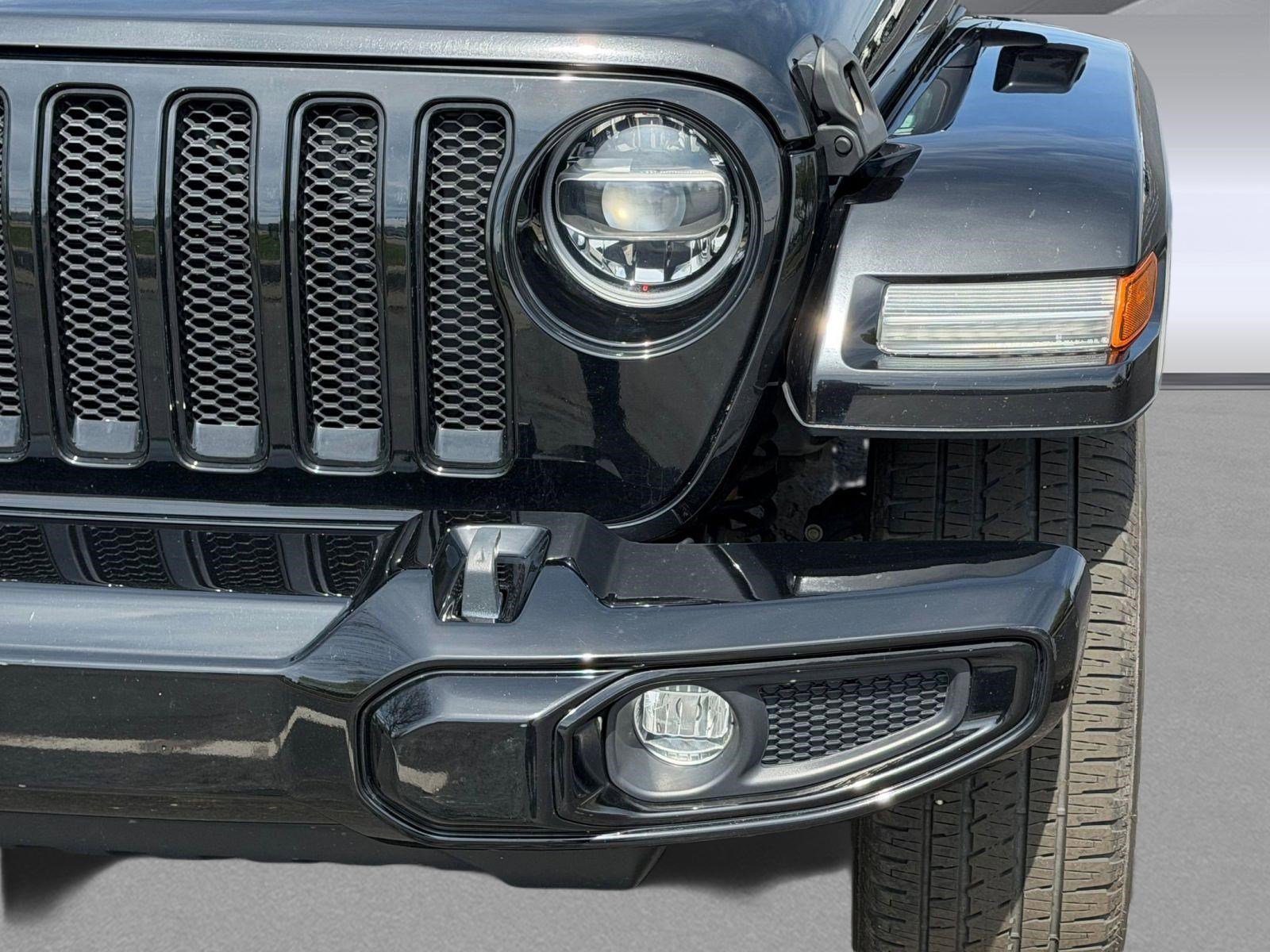 Used 2021 Jeep Wrangler Unlimited Sahara AWD/4WD image 10