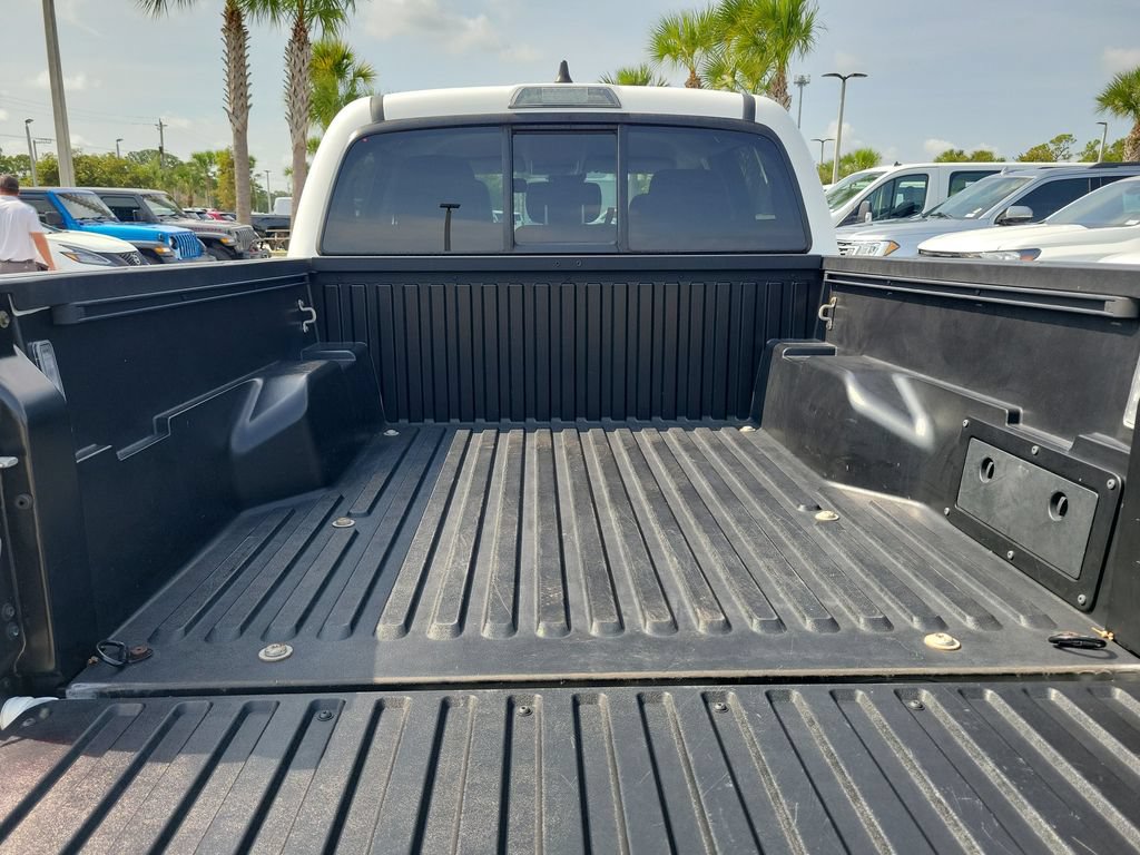 Used 2023 Toyota Tacoma SR5 w/ SR5 Appearance Package RWD image 29
