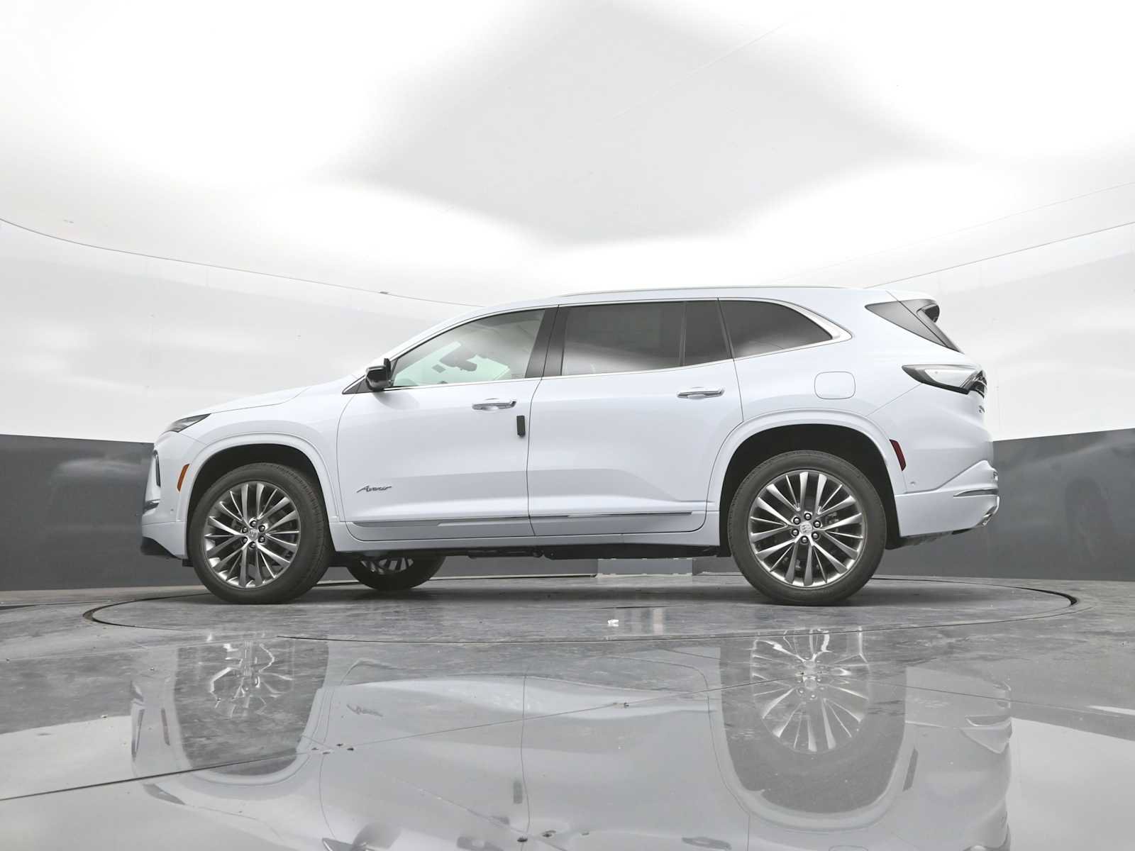 New 2026 Buick Enclave Avenir w/ Super Cruise Package AWD/4WD image 44