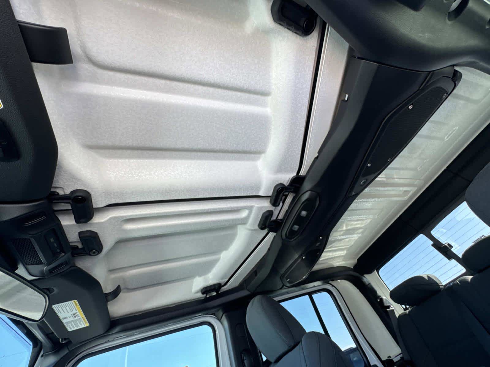 New 2026 Jeep Gladiator Sport AWD/4WD image 12
