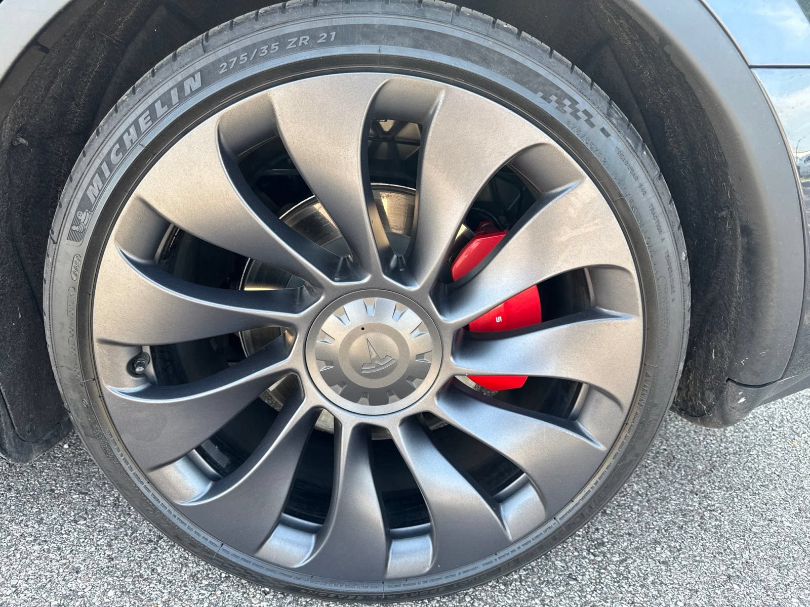 Used 2024 Tesla Model Y Performance AWD/4WD image 12