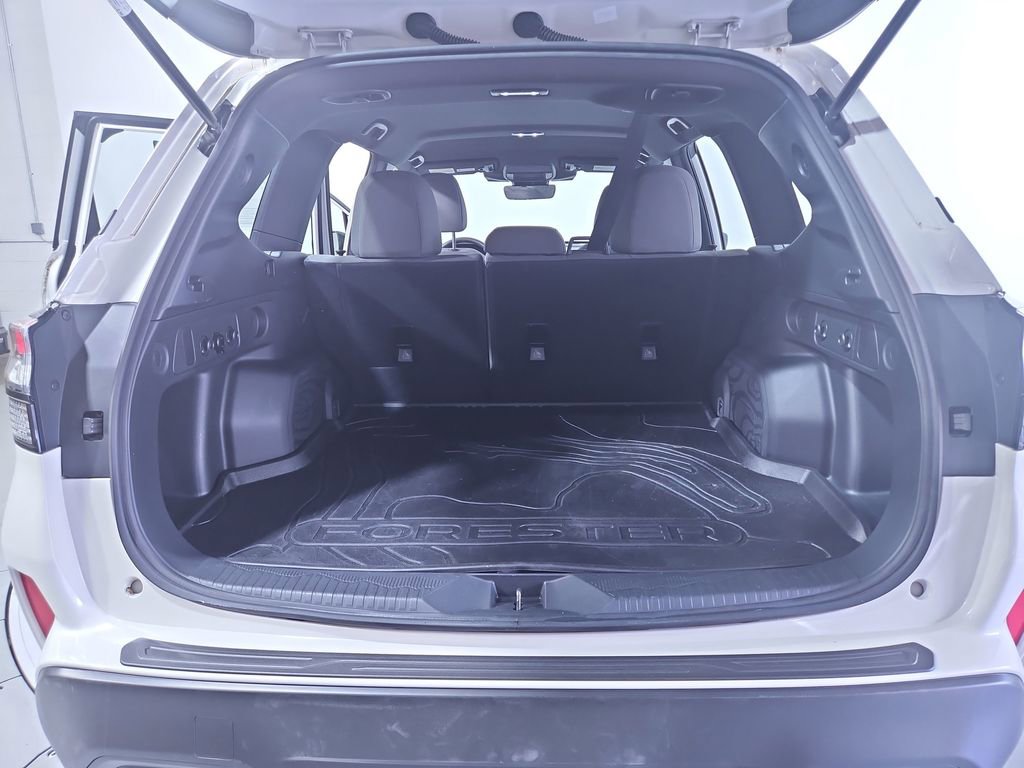 Certified 2025 Subaru Forester w/ Convenience Package #2 image 23