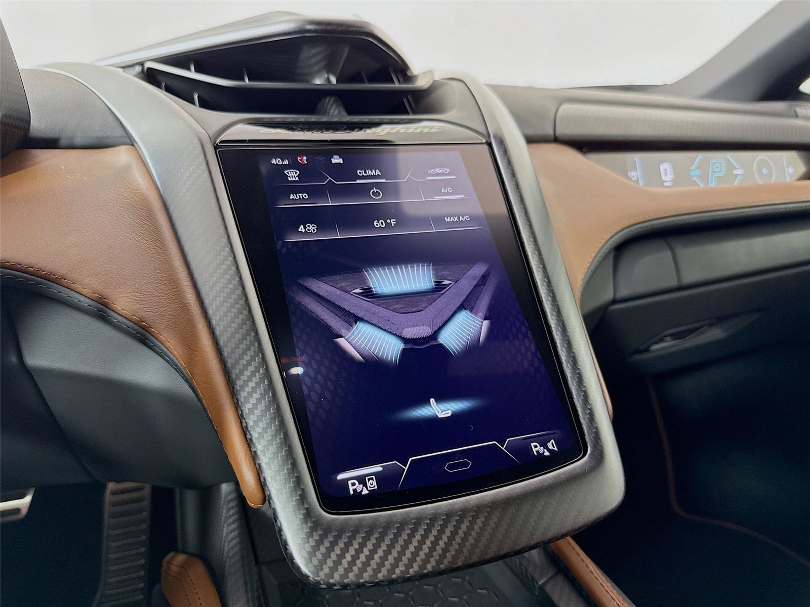 Used 2024 Lamborghini Revuelto AWD/4WD image 16