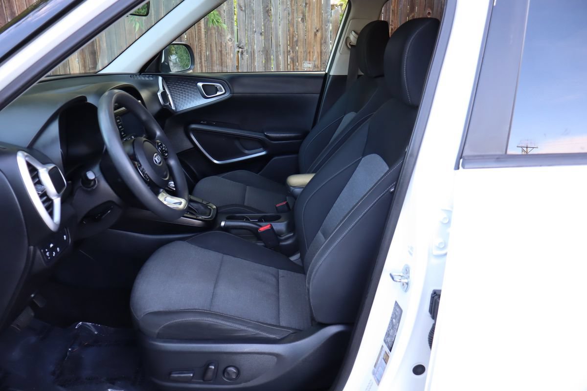 Used 2021 Kia Soul S FWD image 19