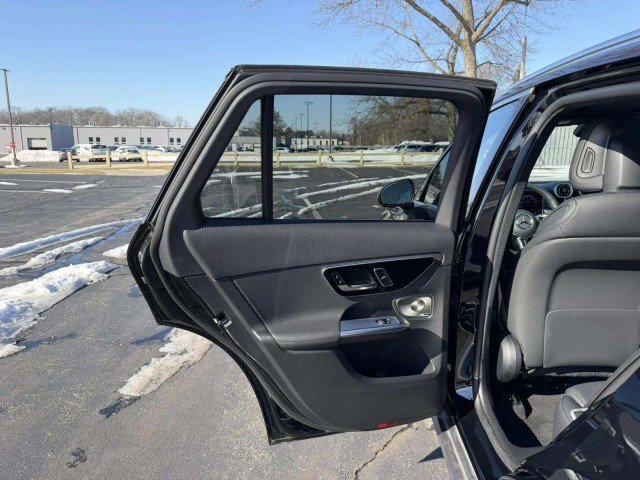 Certified 2025 Mercedes-Benz GLC 300 4MATIC image 21