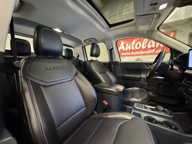 Used 2025 Ford Maverick Lobo image 12