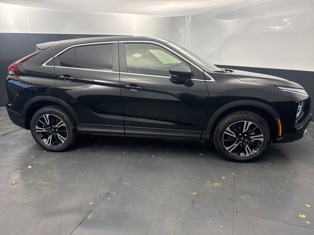 New 2026 Mitsubishi Eclipse Cross SE image 2