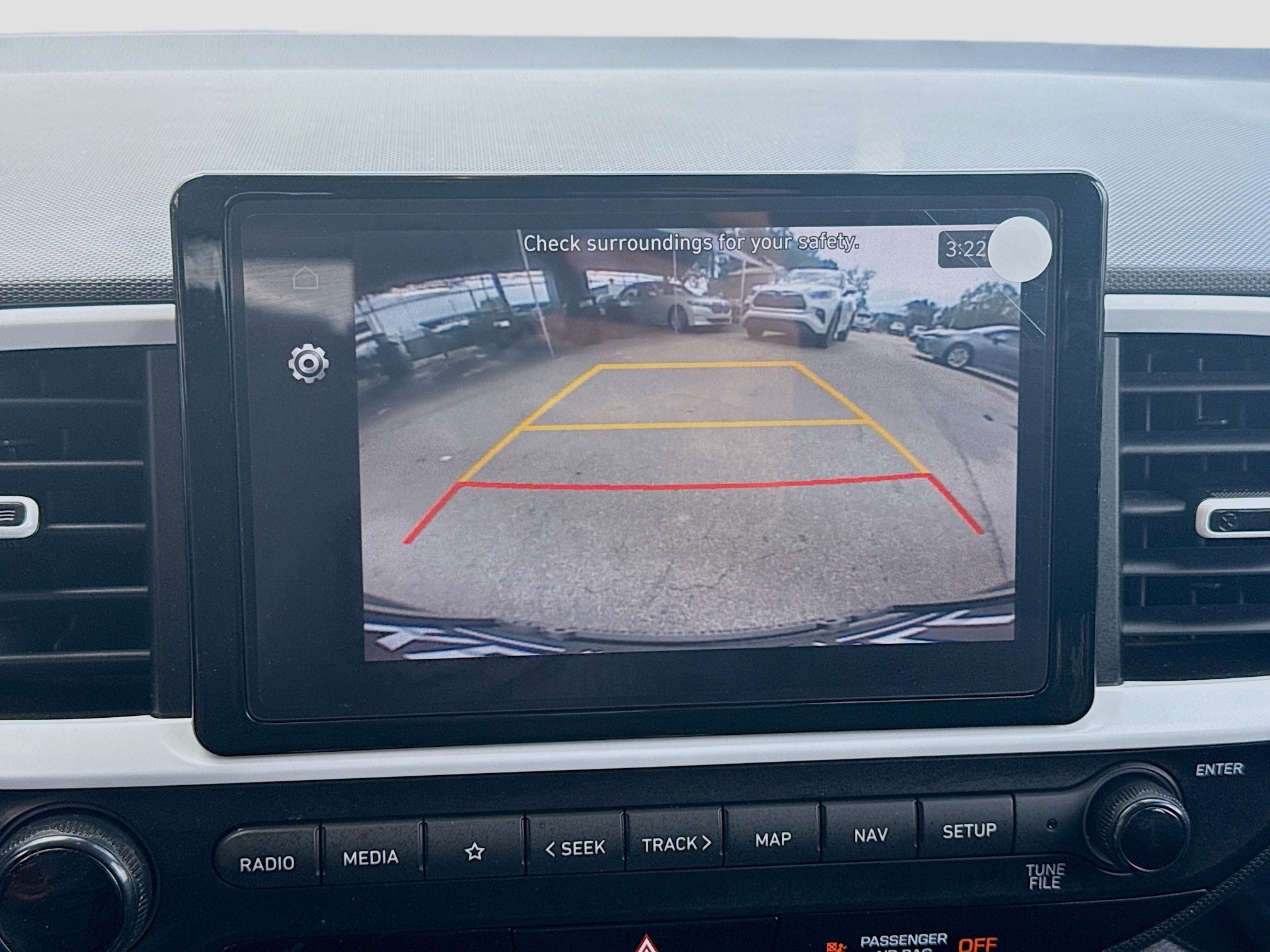 Used 2023 Hyundai Venue Limited w/ Cargo Package FWD image 5