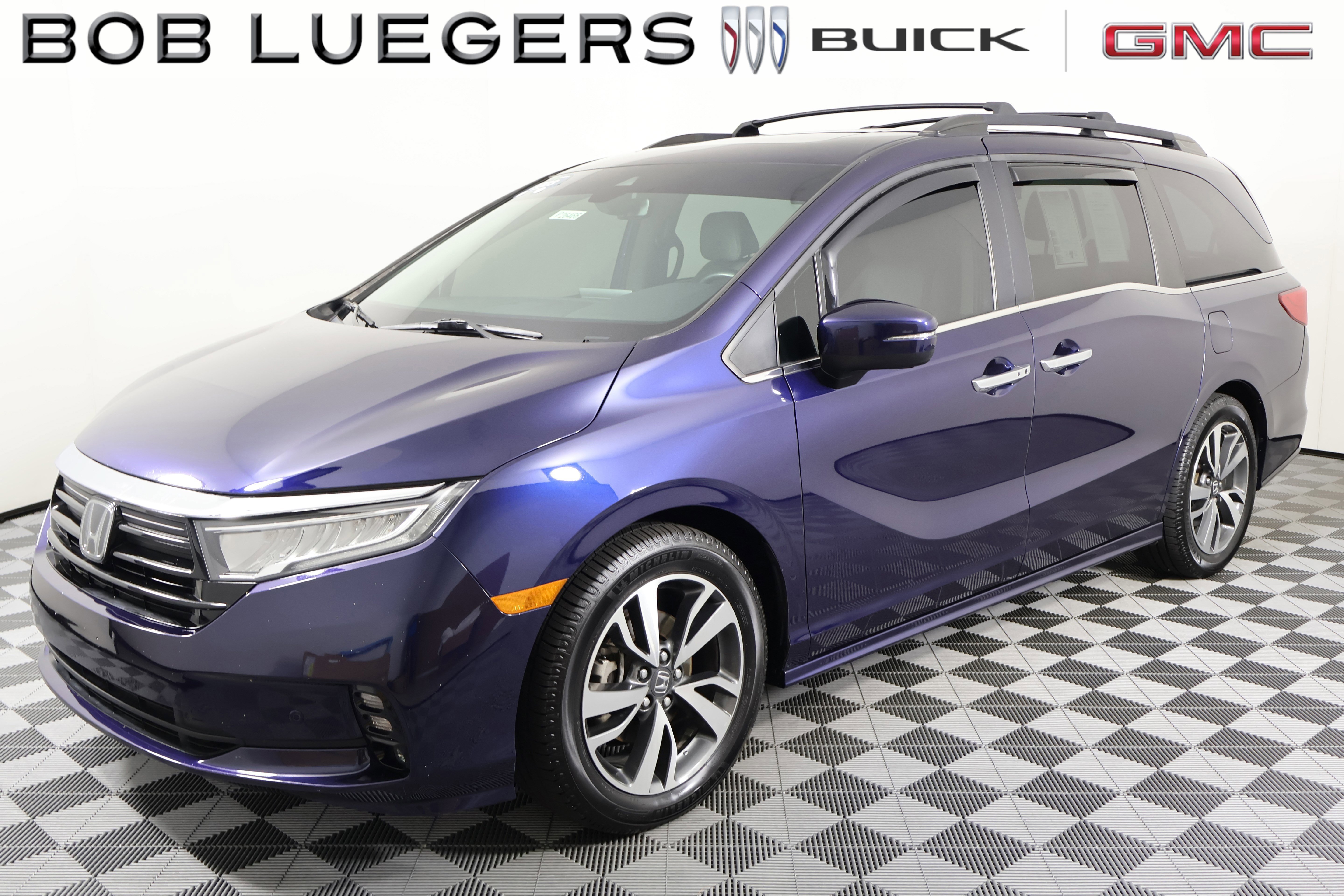 Used 2023 Honda Odyssey Touring image 3