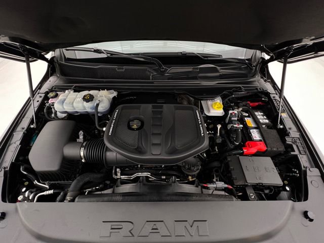 Used 2025 RAM 1500 Limited AWD/4WD image 27