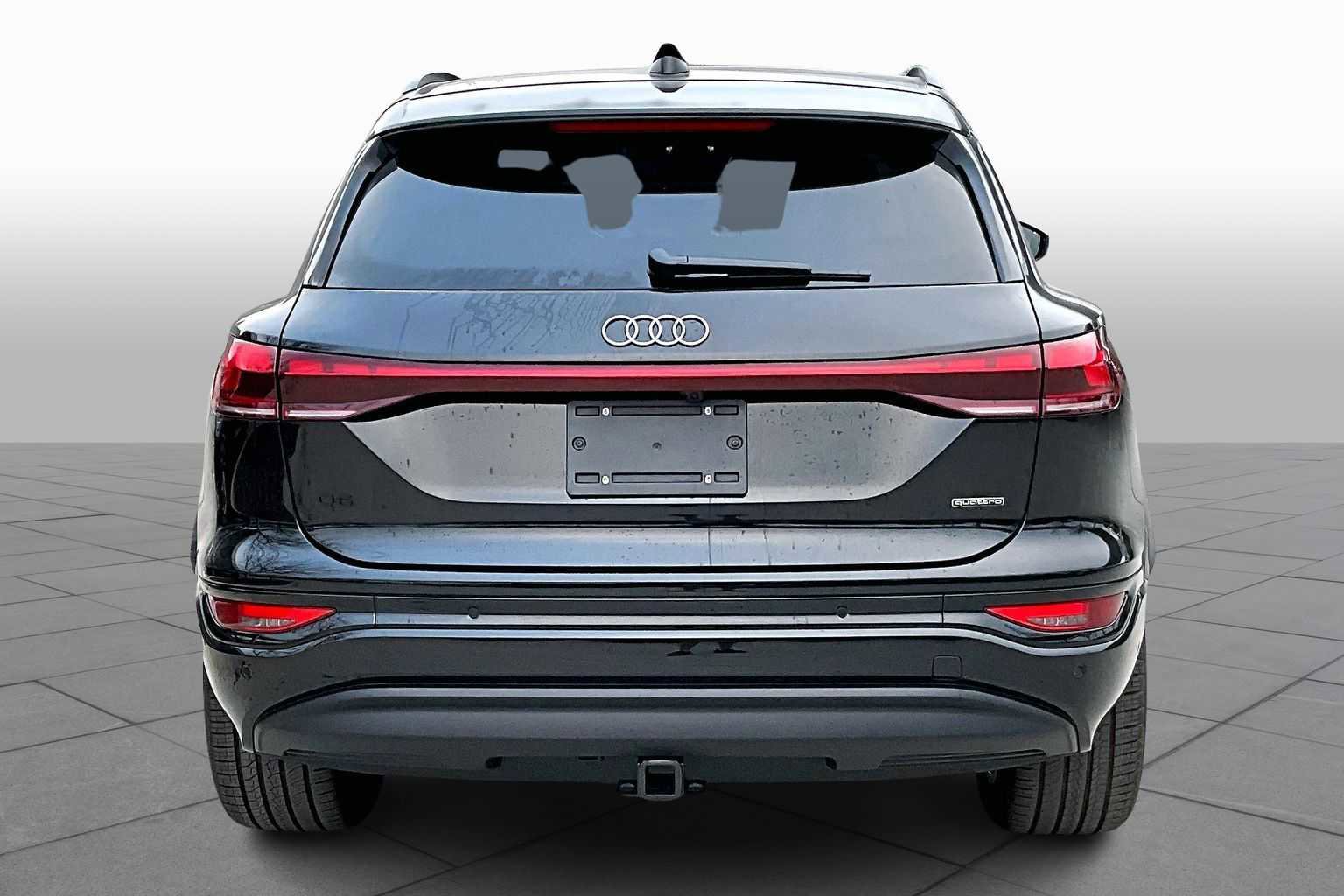 New 2025 Audi Q6 e-tron Premium AWD/4WD image 4