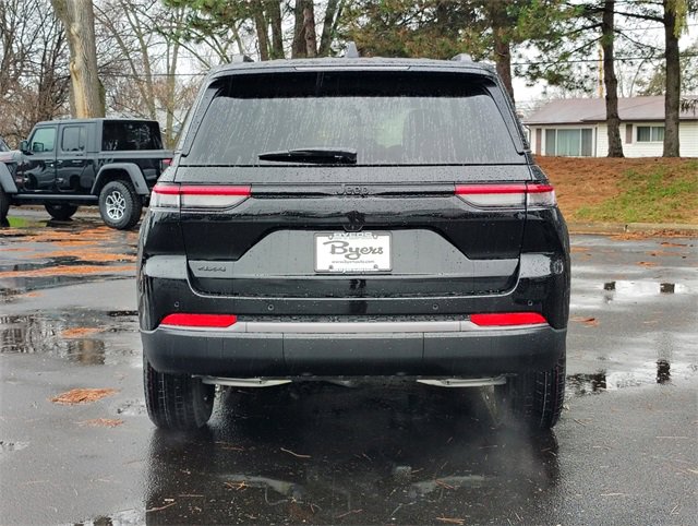 New 2026 Jeep Grand Cherokee Laredo image 33