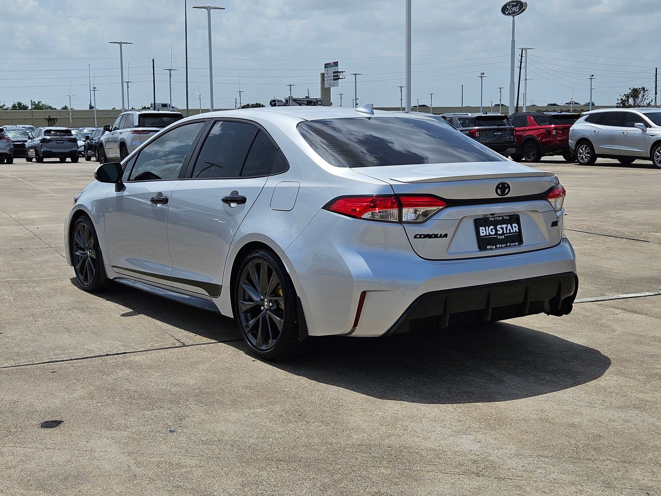 Used 2026 Toyota Corolla SE FWD image 7