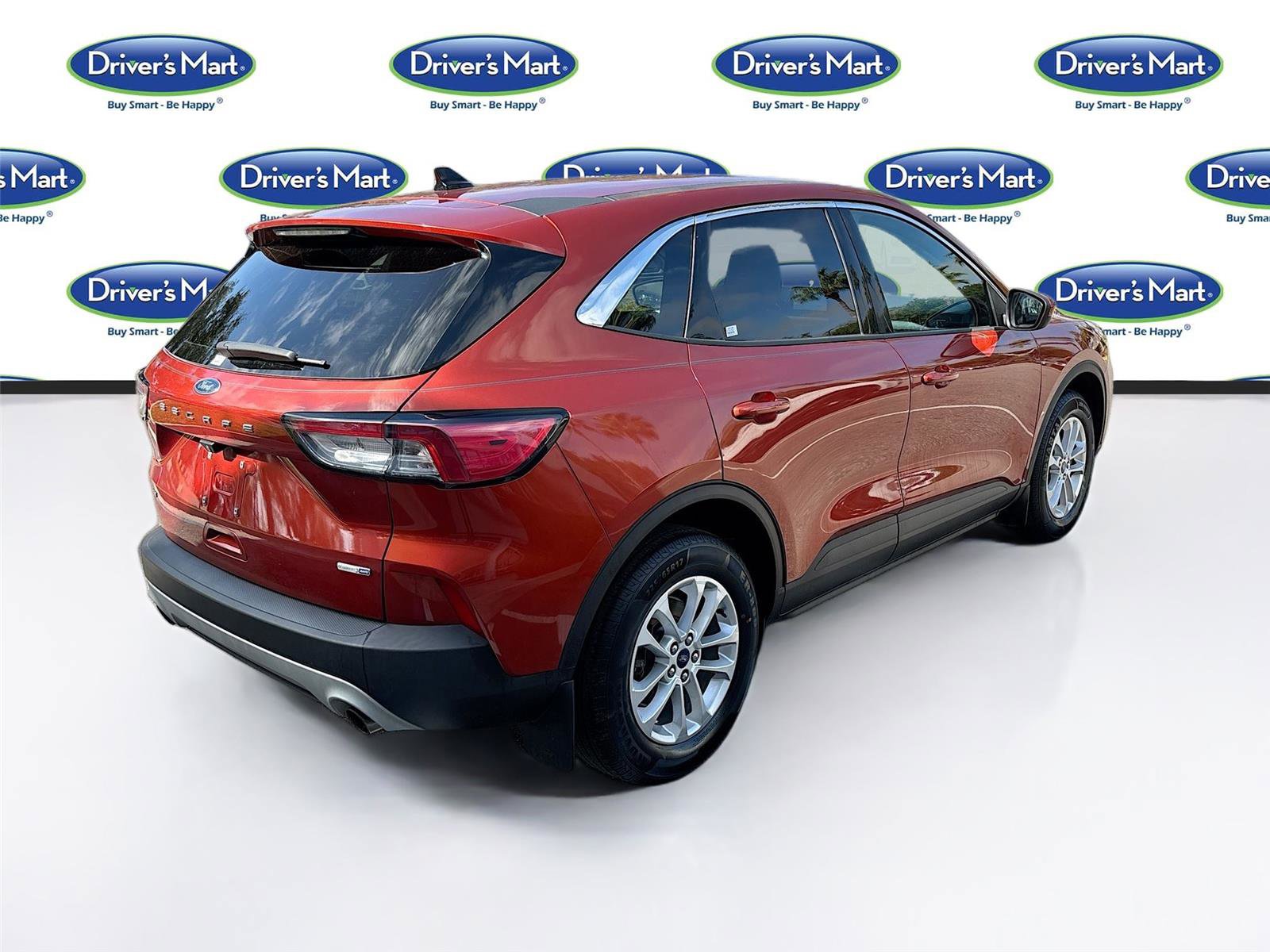 Used 2020 Ford Escape SE image 7