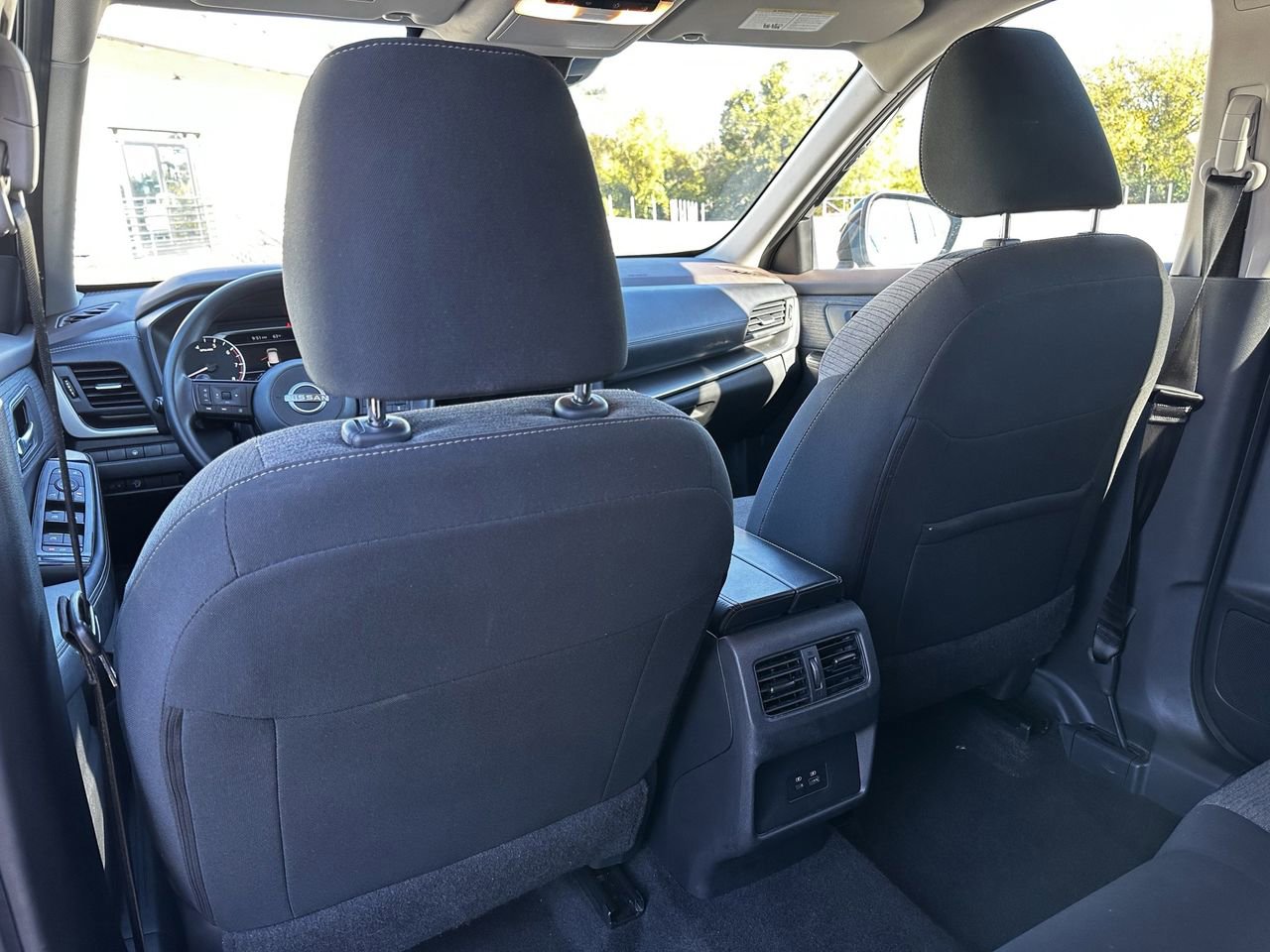 Used 2023 Nissan Rogue SV image 21