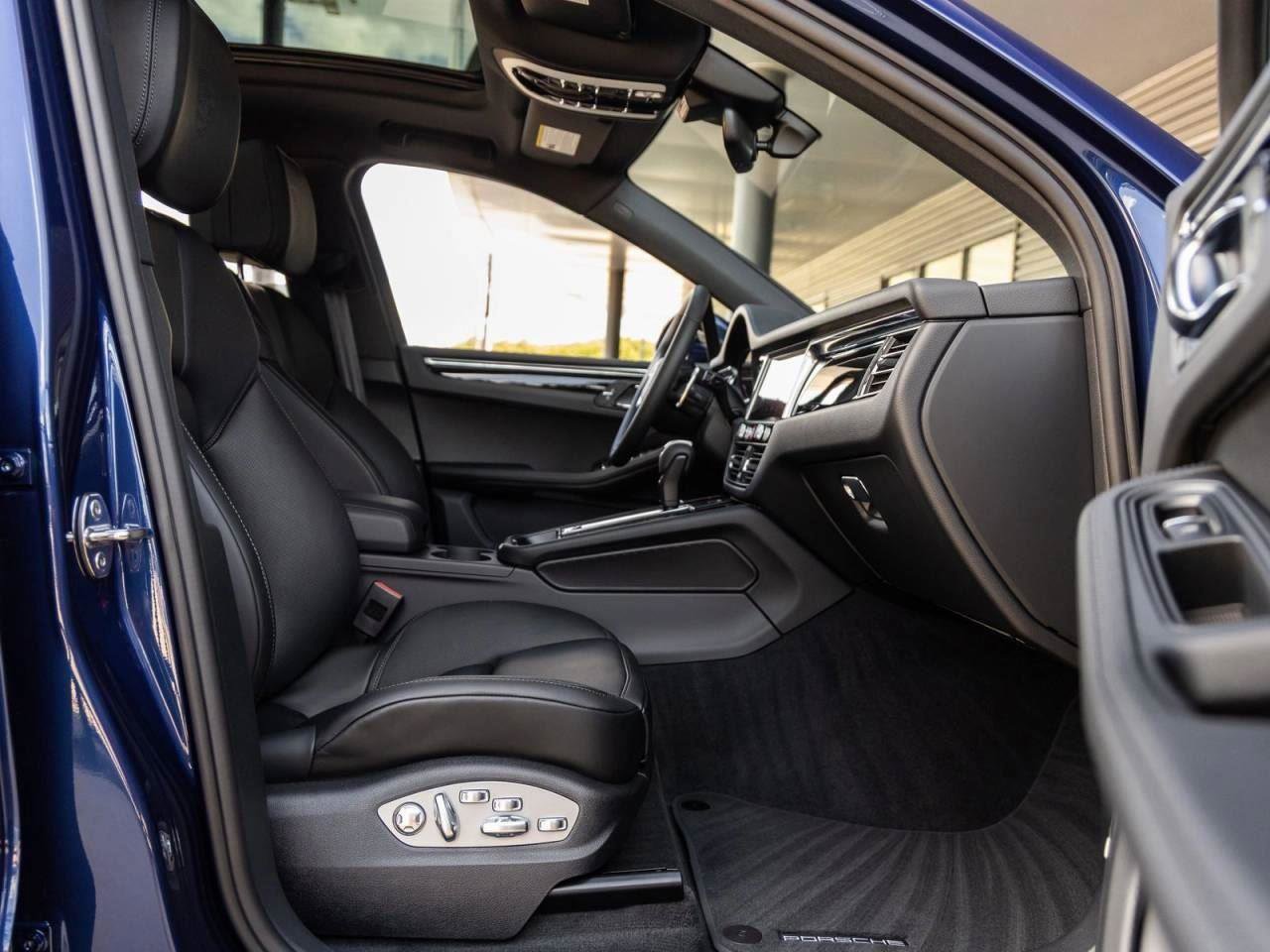 New 2026 Porsche Macan image 94