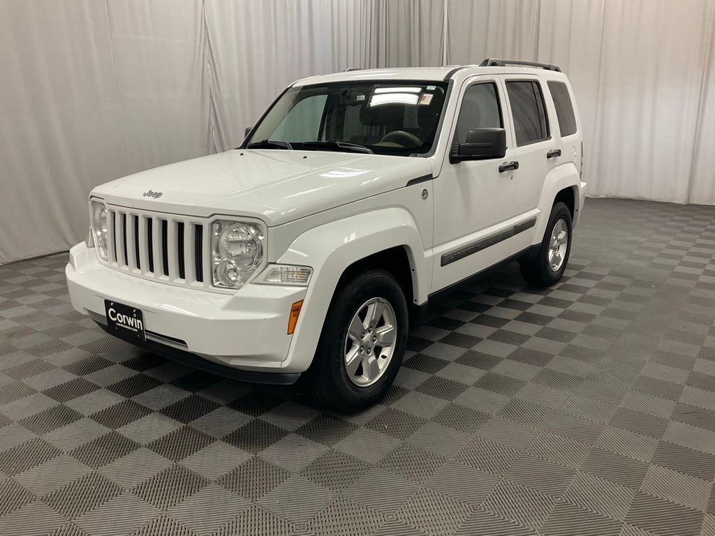 Used 2012 Jeep Liberty Sport w/ Popular Equipment Group AWD/4WD image 5