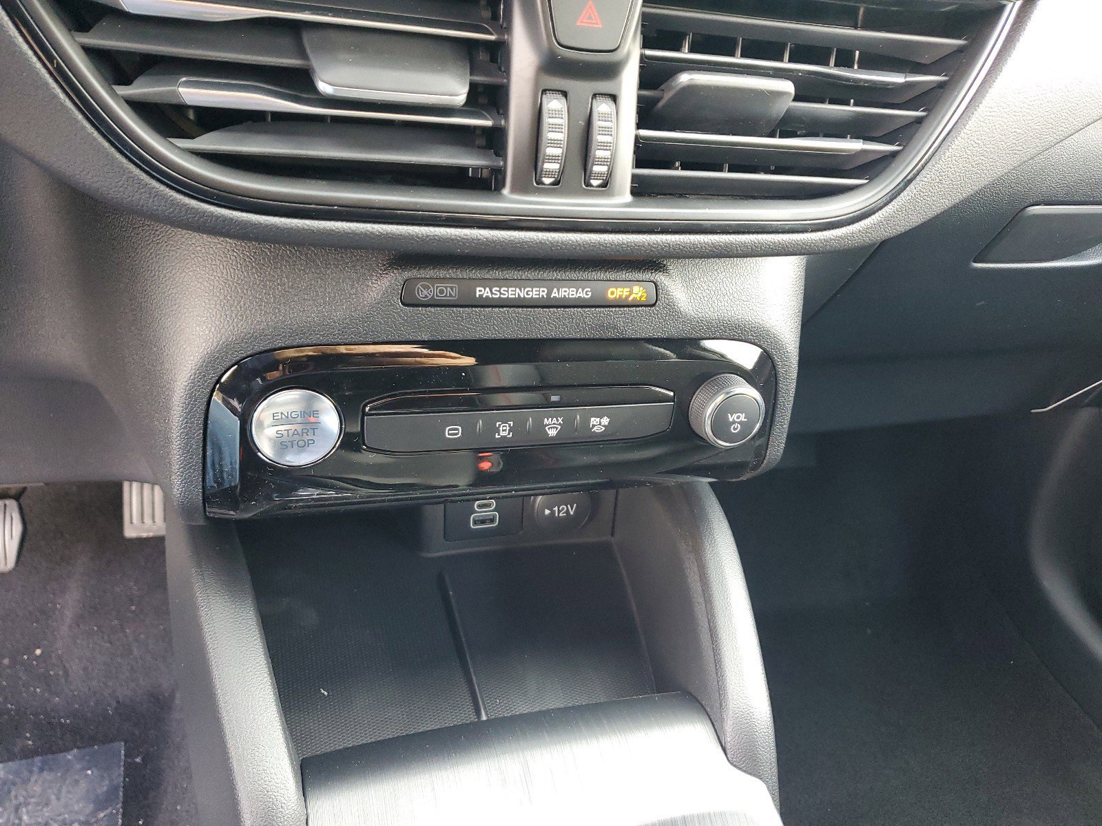 New 2025 Ford Escape ST-Line w/ Equipment Group 301A image 17