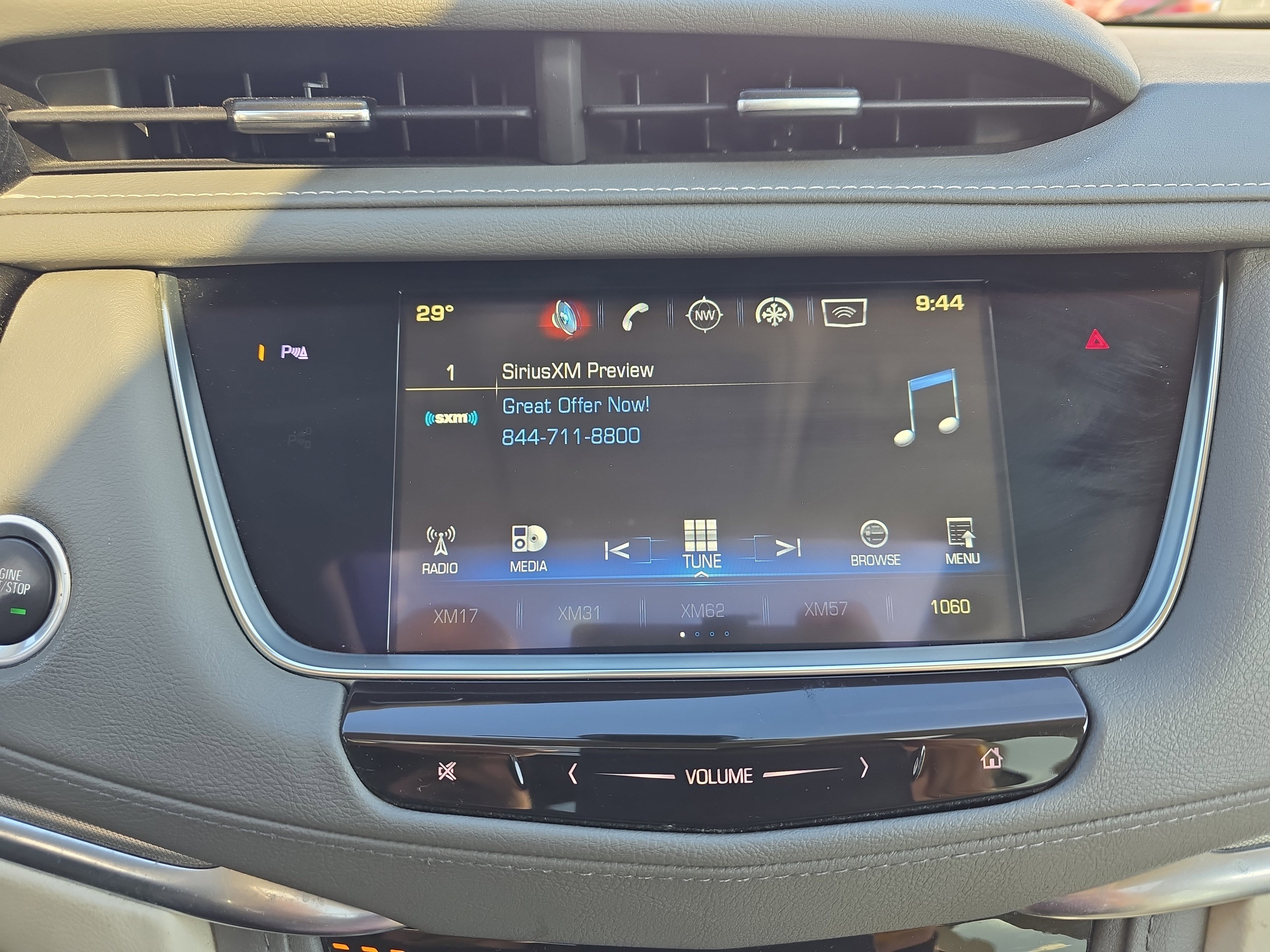 Used 2018 Cadillac XT5 Luxury w/ Driver Awareness Package image 30