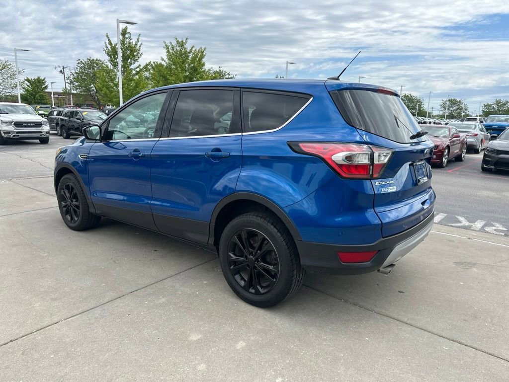 Used 2017 Ford Escape SE AWD/4WD image 7