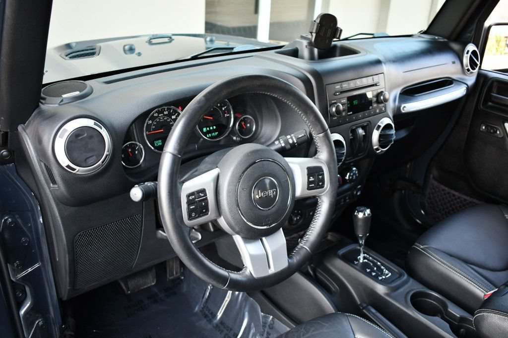 Used 2017 Jeep Wrangler Sahara w/ Quick Order Package 24E Chief AWD/4WD image 36
